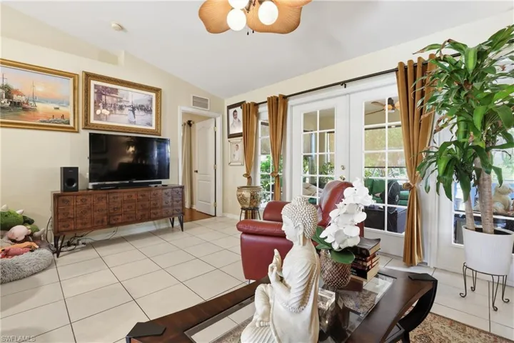 2207 28th St, Cape Coral, Florida 33909