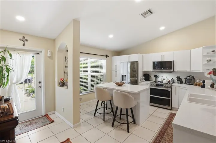 2207 28th St, Cape Coral, Florida 33909