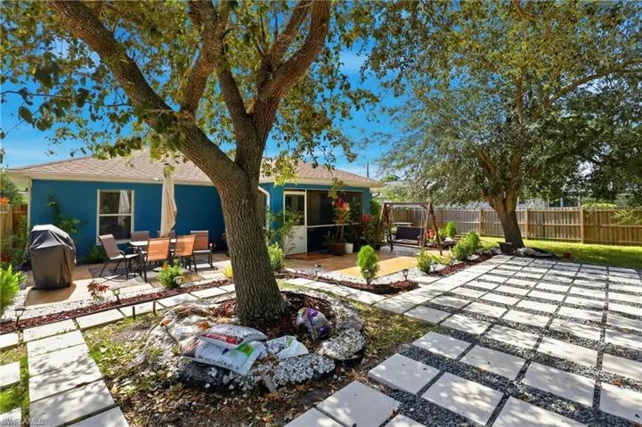 2207 28th St, Cape Coral, Florida 33909