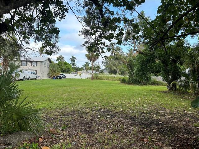 3583 Seminole AVE, FORT MYERS FL 33916