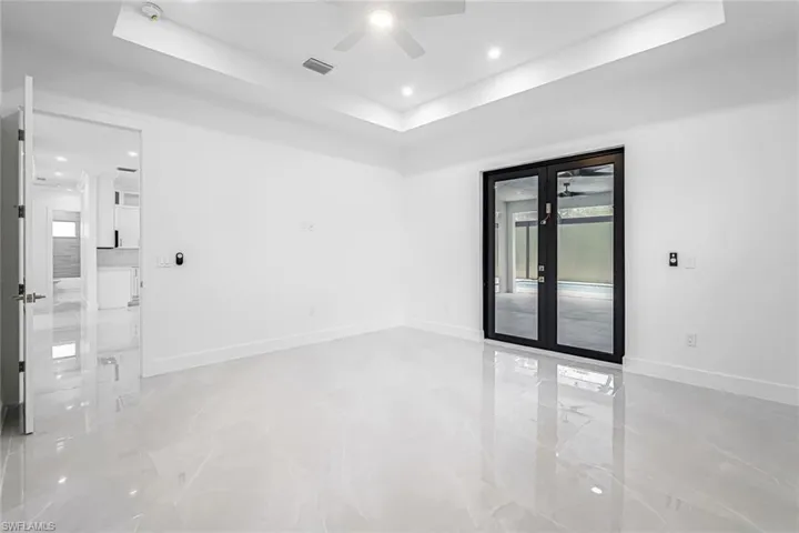 2840 Golden Gate Blvd W, Naples, Florida 34120
