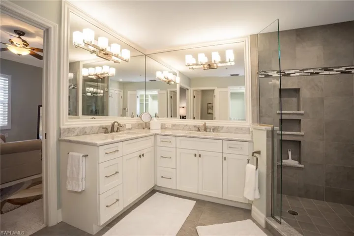 450  BAYFRONT  PL, Naples, FL 34102