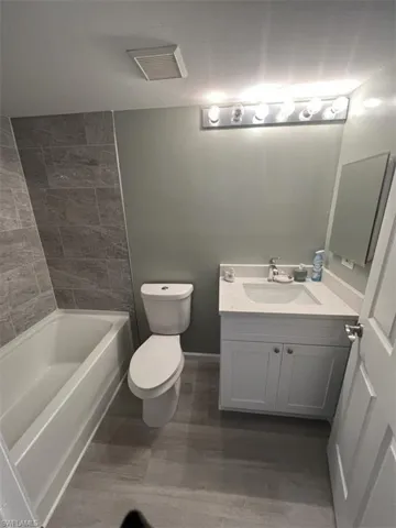 5725  Foxlake  DR, North Fort Myers, FL 33917