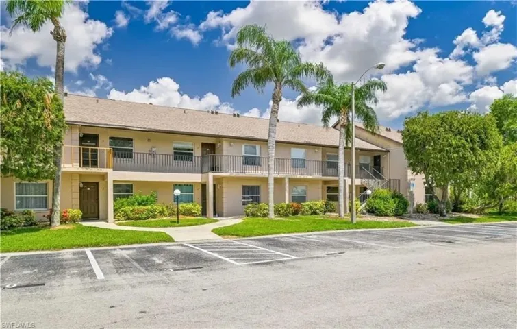 5725  Foxlake  DR, North Fort Myers, FL 33917