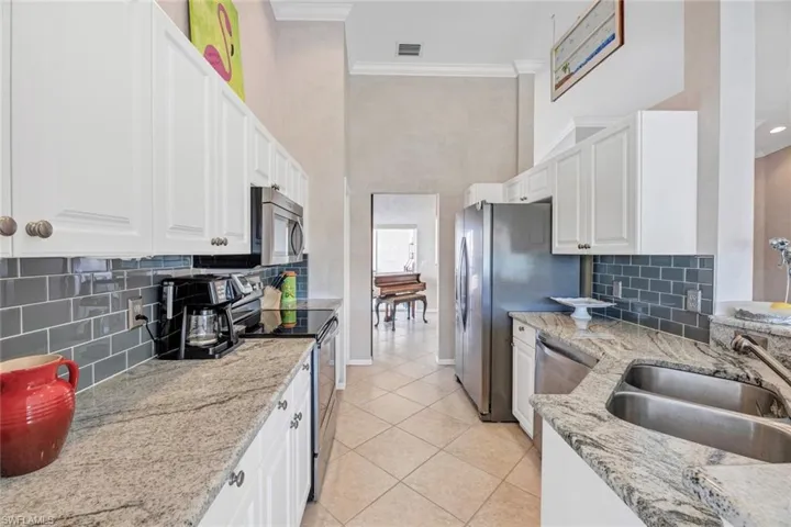 5260 Birmingham Dr # 202, Naples Fl 34110