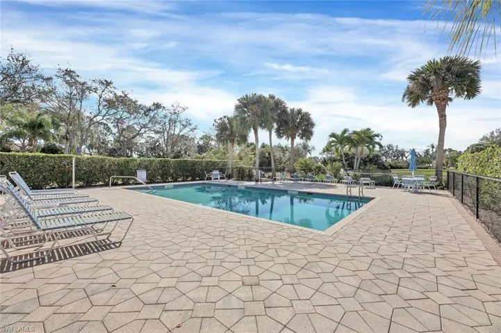 5260 Birmingham Dr # 202, Naples Fl 34110
