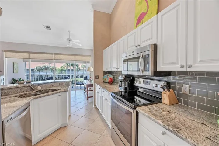 5260 Birmingham Dr # 202, Naples Fl 34110