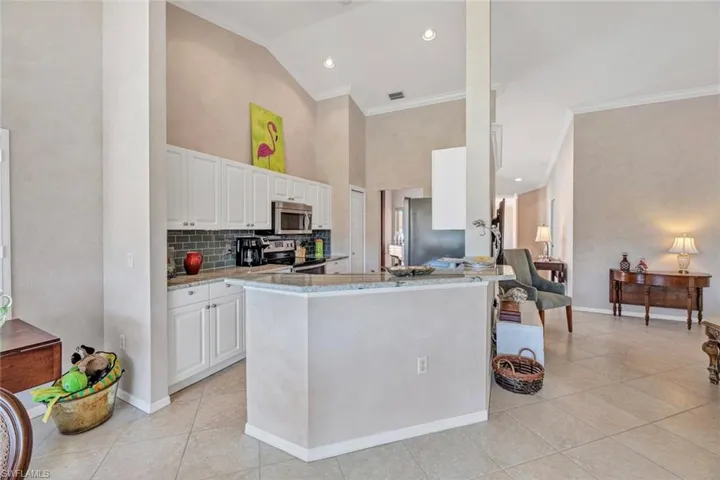 5260 Birmingham Dr # 202, Naples Fl 34110