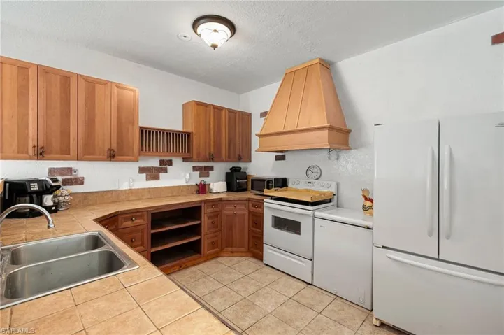 27443  Pelican Ridge  CIR, Bonita Springs, FL 34135