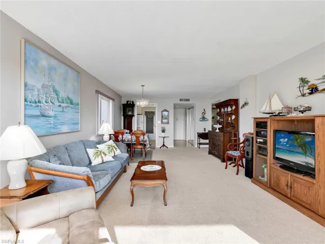 2150 Gulf Shore Blvd N 407, Naples, Florida 34102