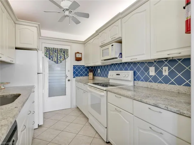 2150 Gulf Shore Blvd N 407, Naples, Florida 34102