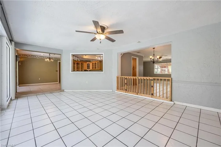 71  Mentor  DR, Naples, FL 34110