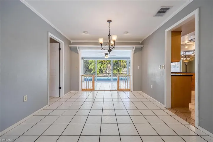 71  Mentor  DR, Naples, FL 34110