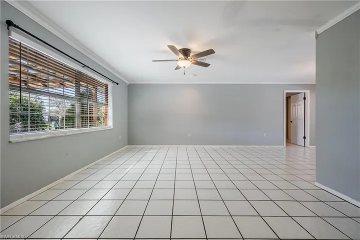 71  Mentor  DR, Naples, FL 34110