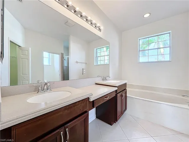 3452  Via Montana  WAY, North Fort Myers, FL 33917