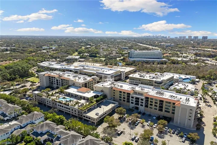 View of urban area featuring apartment complex / building