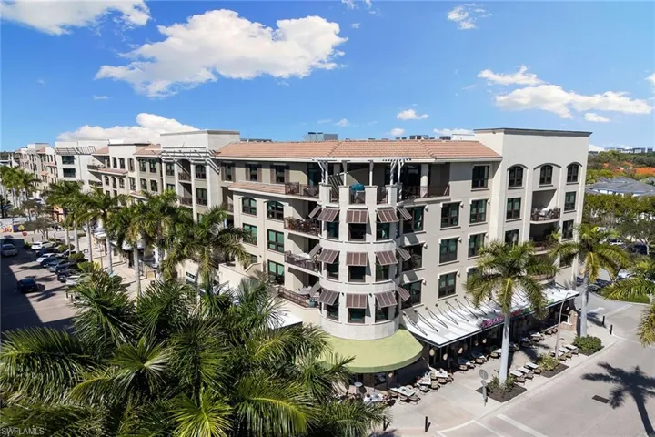View of apartment building / complex
