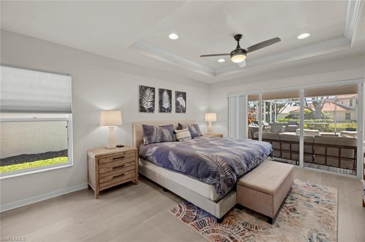 Master bedroom w/lanai access