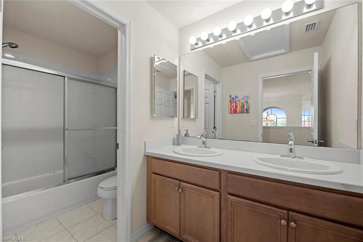 2nd level guest bath