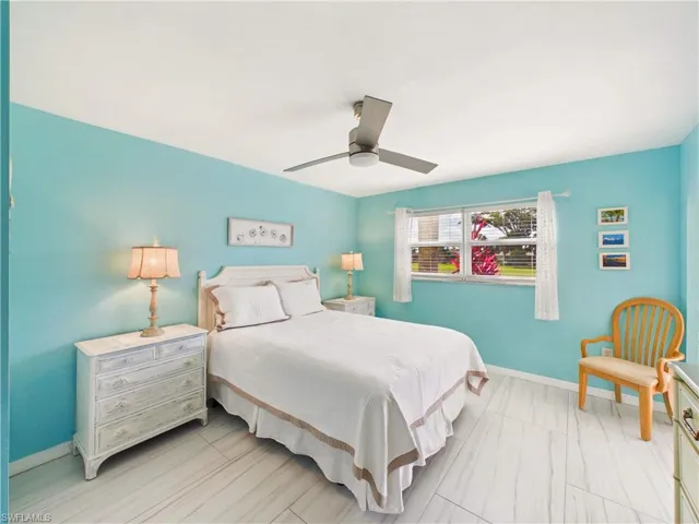 300 Valley Stream Dr 3d, Naples, Florida 34113