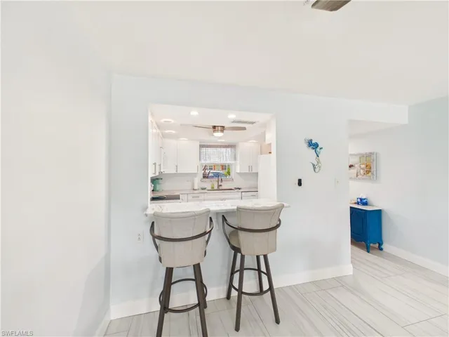 300 Valley Stream Dr 3d, Naples, Florida 34113