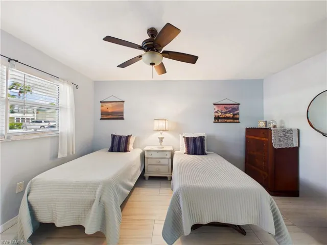 300 Valley Stream Dr 3d, Naples, Florida 34113