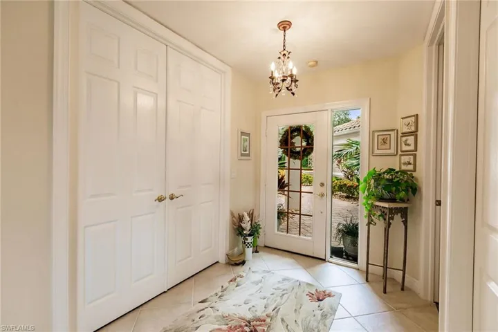 3910  Deer Crossing  CT, Naples, FL 34114