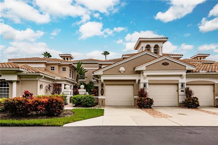 3910  Deer Crossing  CT, Naples, FL 34114