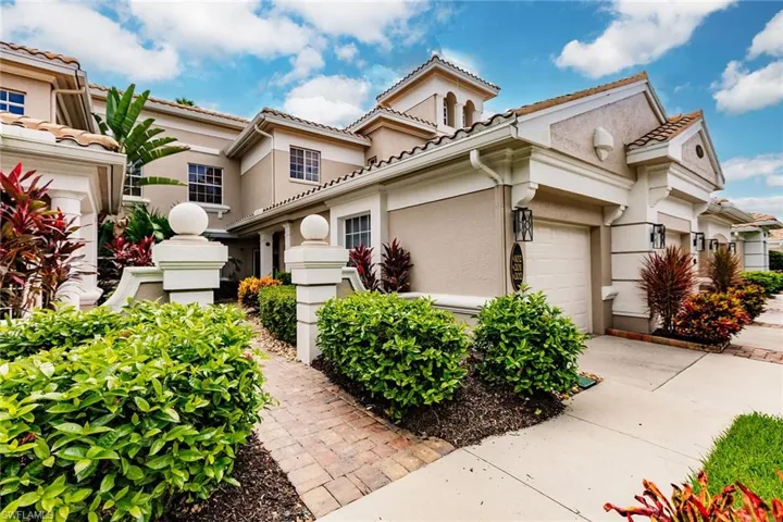 3910  Deer Crossing  CT, Naples, FL 34114