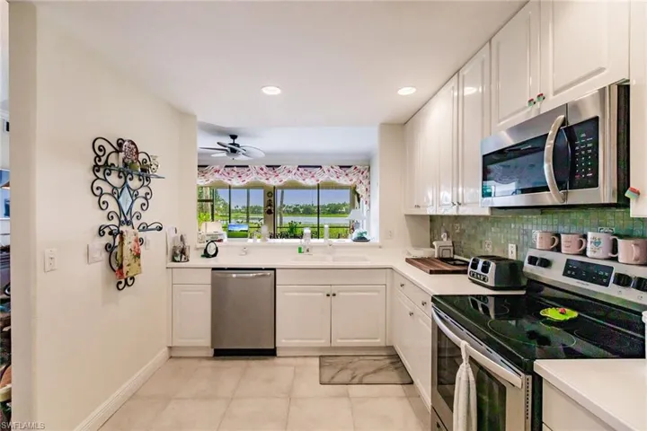 3910  Deer Crossing  CT, Naples, FL 34114