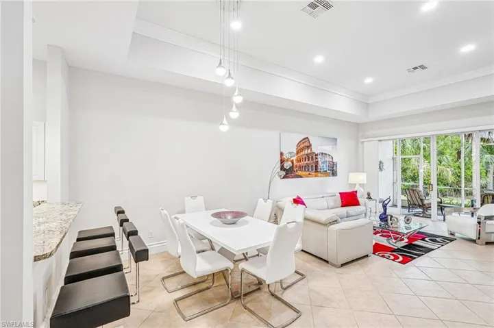 7859  Sanctuary  CIR, Naples, FL 34104
