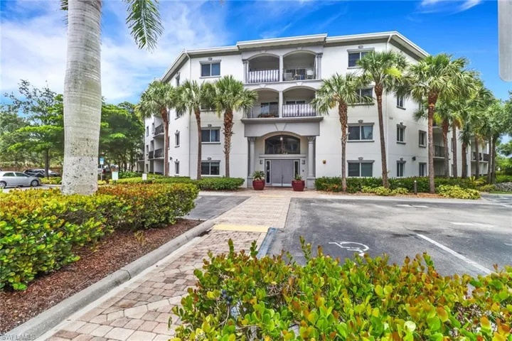 1100 Pine Ridge RD, Naples, FL 34108,225062599
