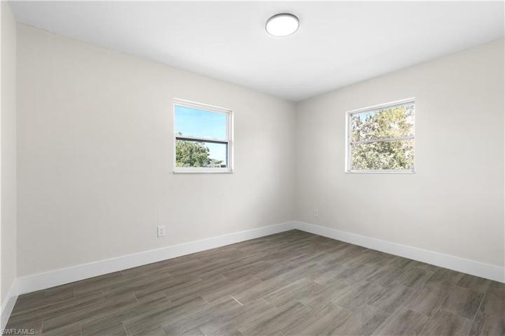 2nd bedroom + walk in closet