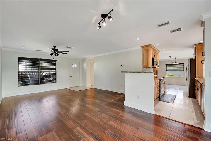 4328 Beechwood Lake DR, NAPLES FL 34112