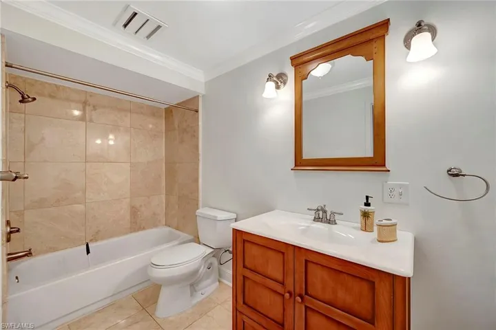 4328 Beechwood Lake DR, NAPLES FL 34112