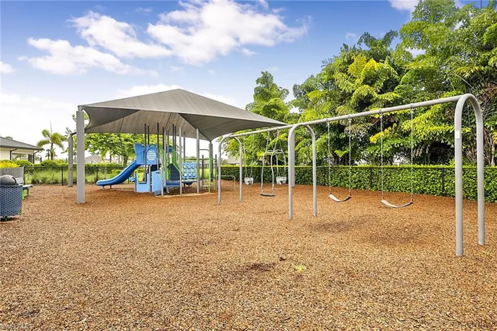 9214 Bexley Dr, Fort Myers, Florida 33967