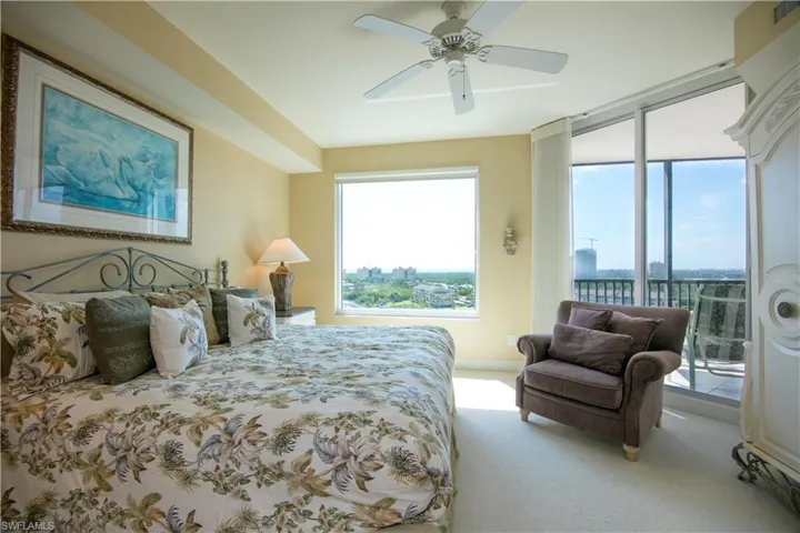 430  Cove Tower  DR, Naples, FL 34110