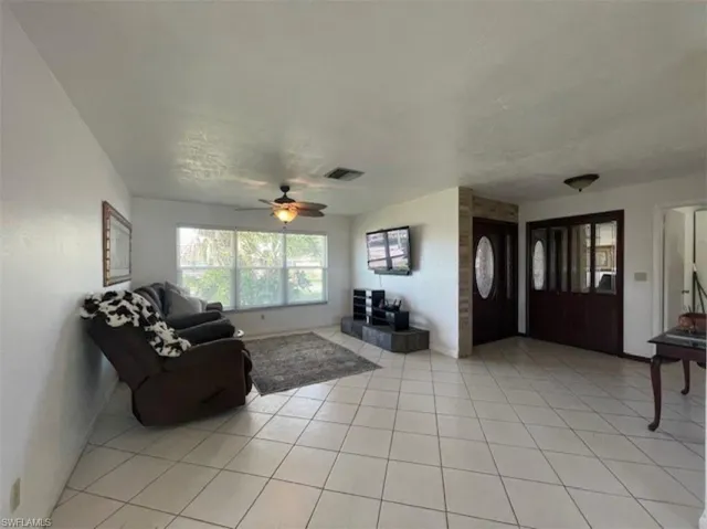 3611 Se 8th Pl, Cape Coral Fl 33904