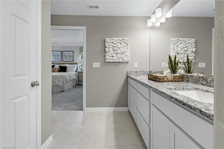 706 Nw Douglas Cir, Cape Coral Fl 33993