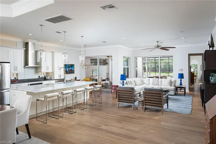 1002  Fountain  RUN, Naples, FL 34119