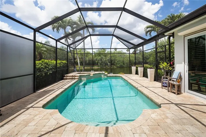 1002  Fountain  RUN, Naples, FL 34119