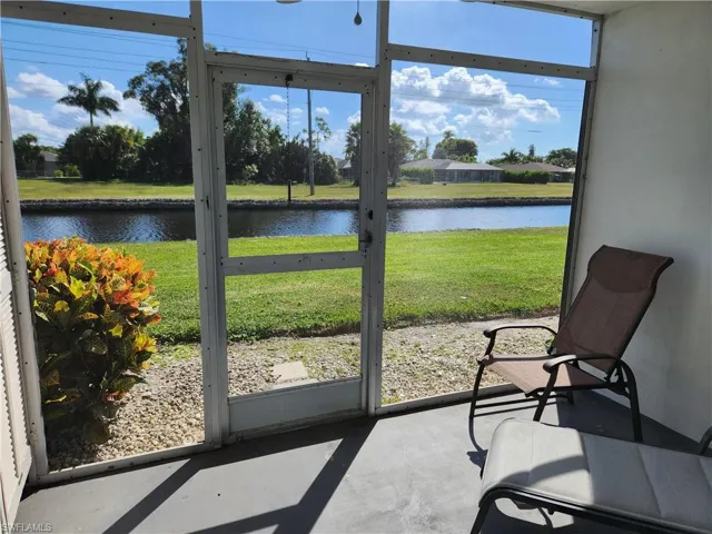 Pleasant lanai with view!