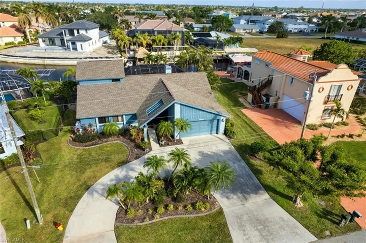Unique 4 Bedroom, Pool Home with DIRECT GULF ACCESS!