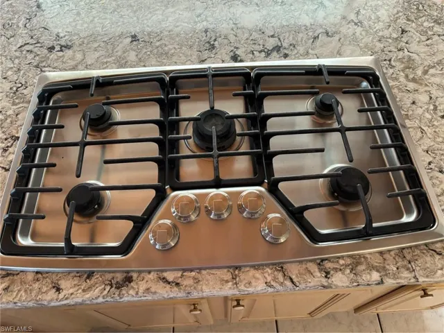 Five burner GAS range!