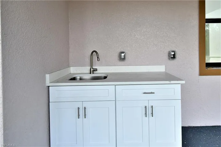 Out door Kitchen