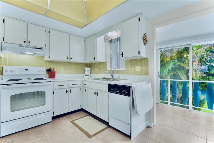 347 Joel Blvd 205, Lehigh Acres, Florida 33936