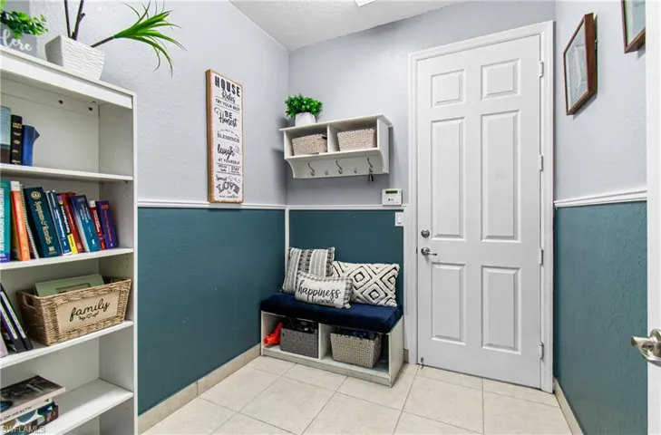 10143 Chesapeake Bay Dr, Fort Myers, Florida 33913