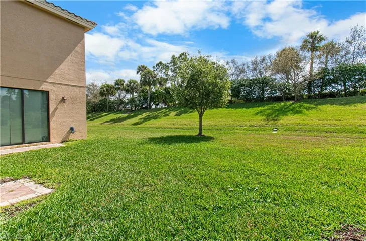 10143 Chesapeake Bay Dr, Fort Myers, Florida 33913