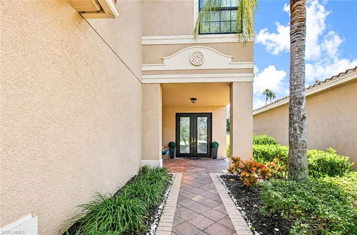 10143 Chesapeake Bay Dr, Fort Myers, Florida 33913