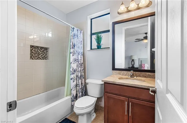10143 Chesapeake Bay Dr, Fort Myers, Florida 33913